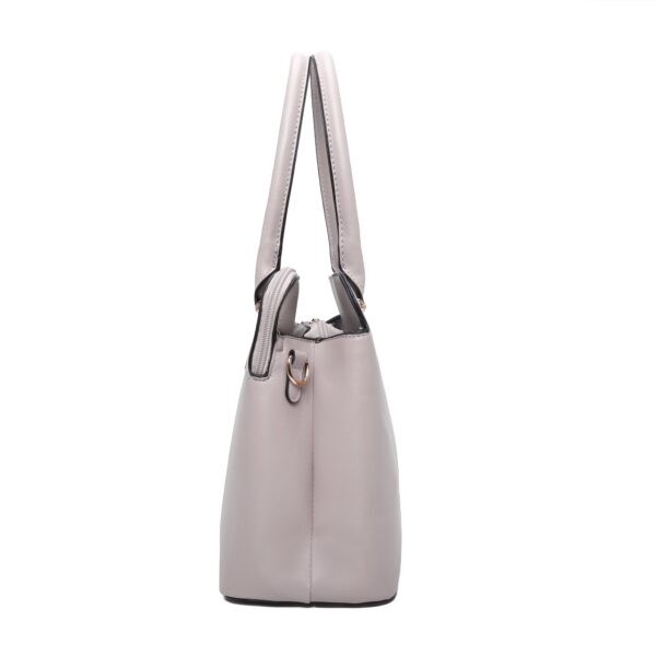 Sleek & Structured Handbag – A Perfect Blend of Style and Function. - Image 4