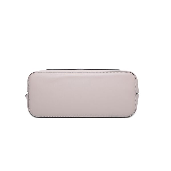 The Ultimate Hand & Shoulder Bag – Elegance Meets Functionality. - Image 5